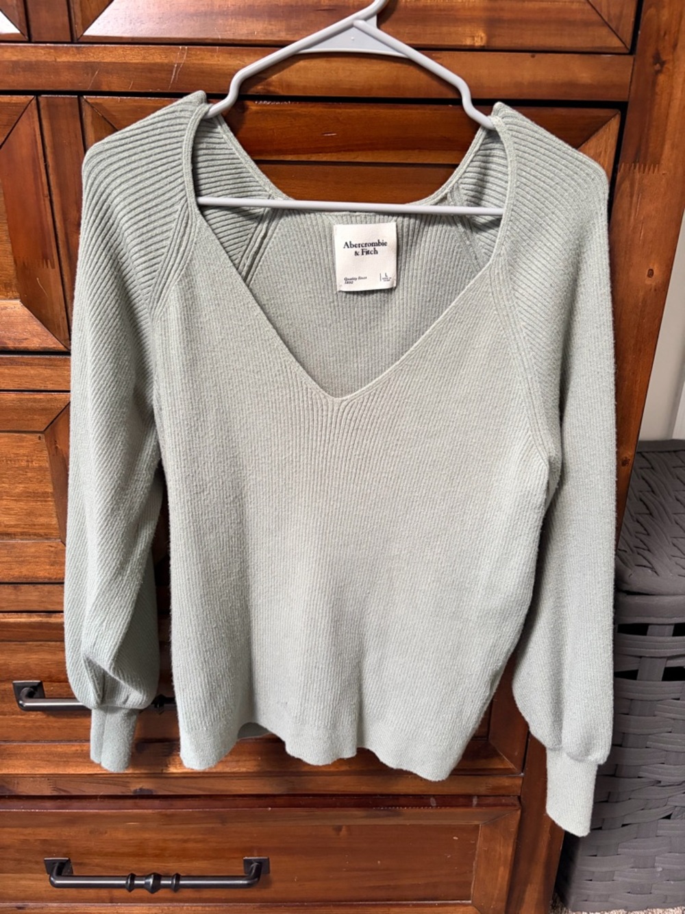Abercrombie & Fitch Women's V-Neck Knit Sweater in Light Sage